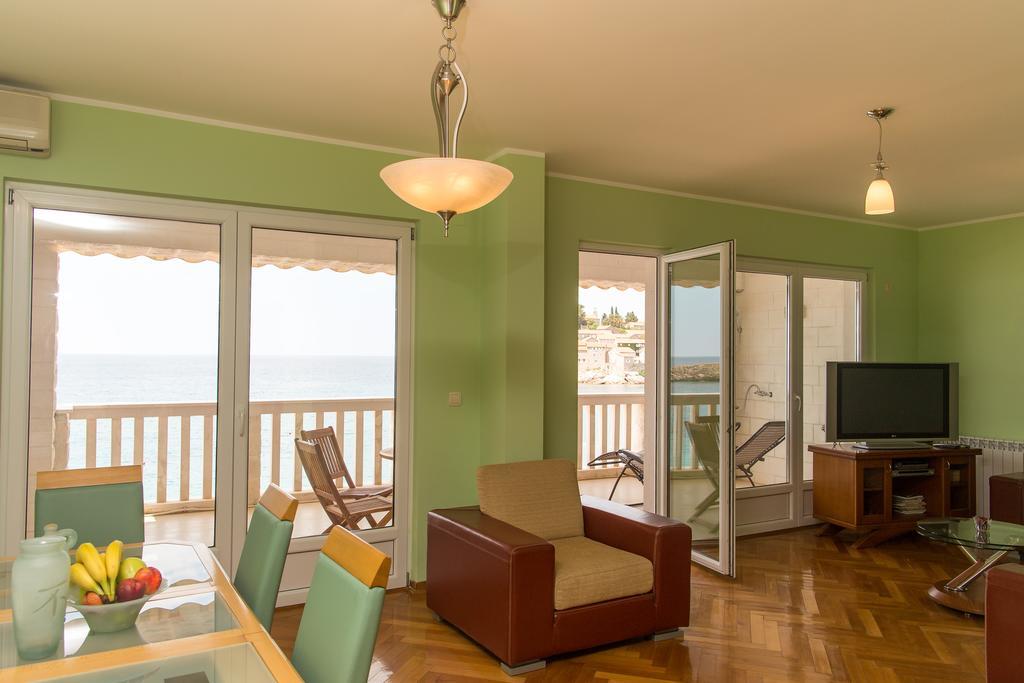 Saint Stefan Apartments Sveti Stefan Rum bild