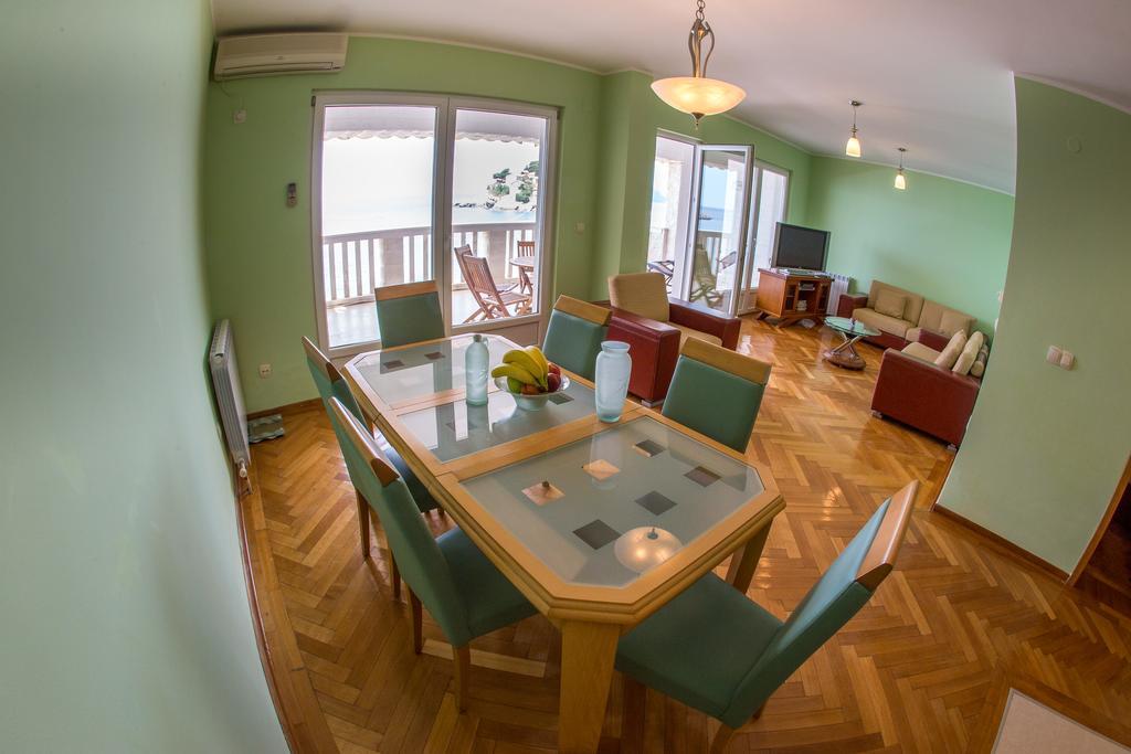 Saint Stefan Apartments Sveti Stefan Rum bild